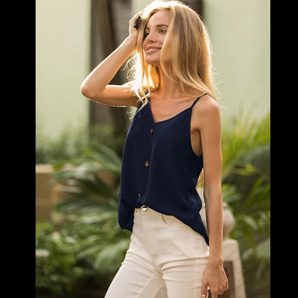 Solid Button Front Tank Top - Picture 4 of 5